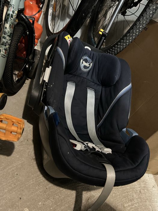 Scoică auto Cybex Aton + bază Isofix – Set complet