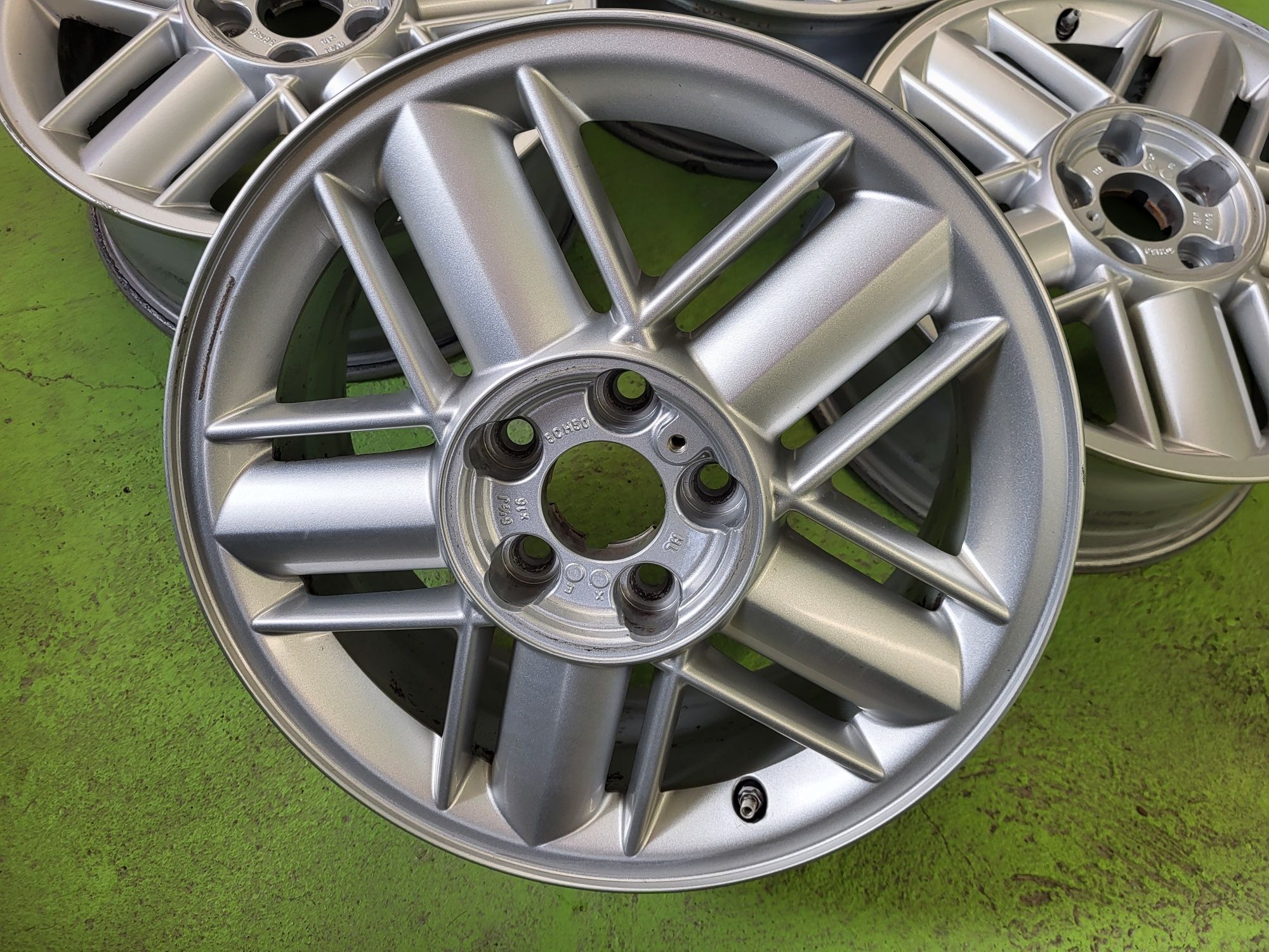 16 5x108 Renault лети джанти 5х108 рено датчици