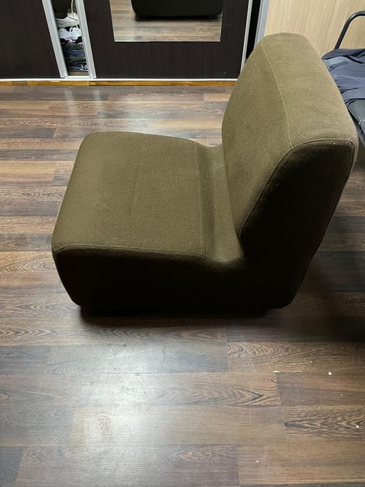 Vând mobila și lustre