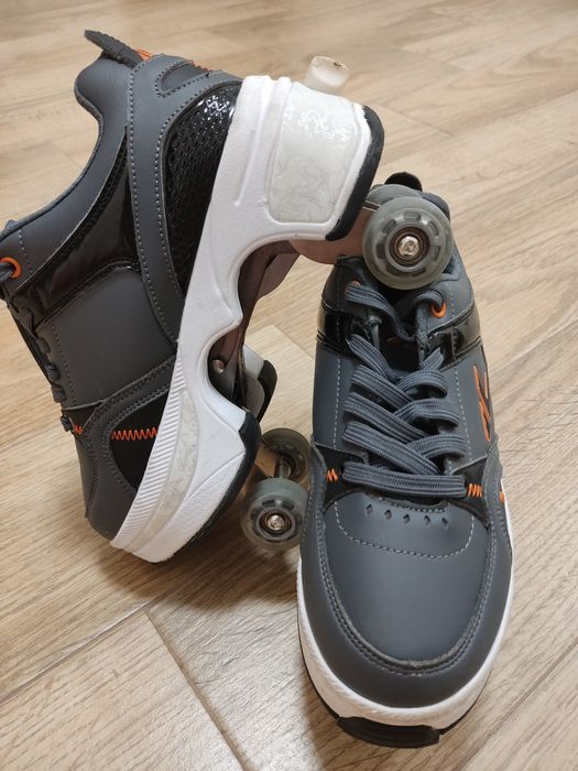 Маратонки със сгъваеми кънки