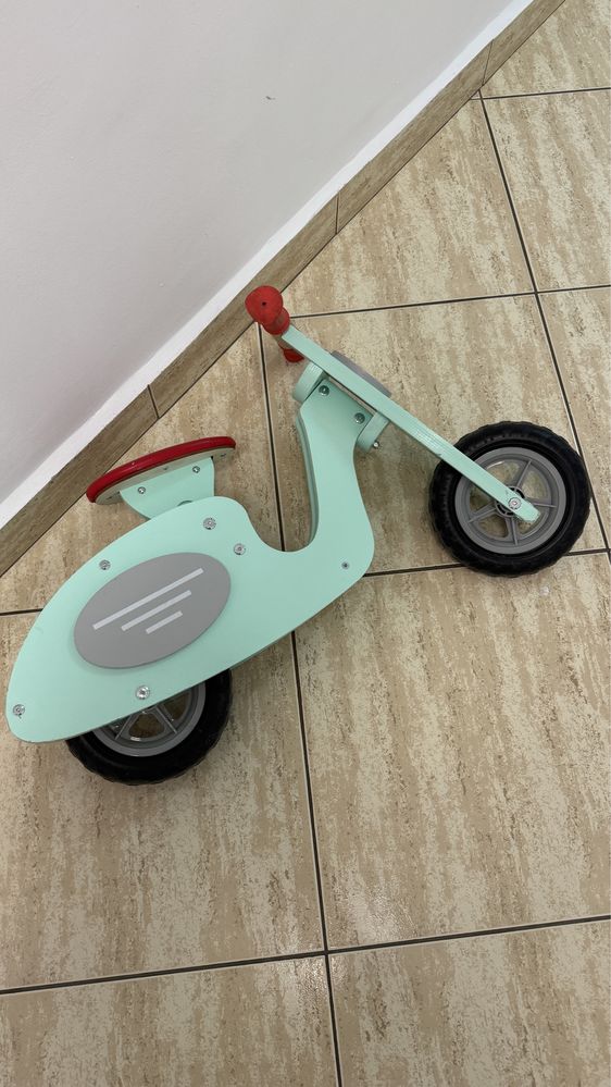 Scooter/Bicicleta din lemn fără pedale