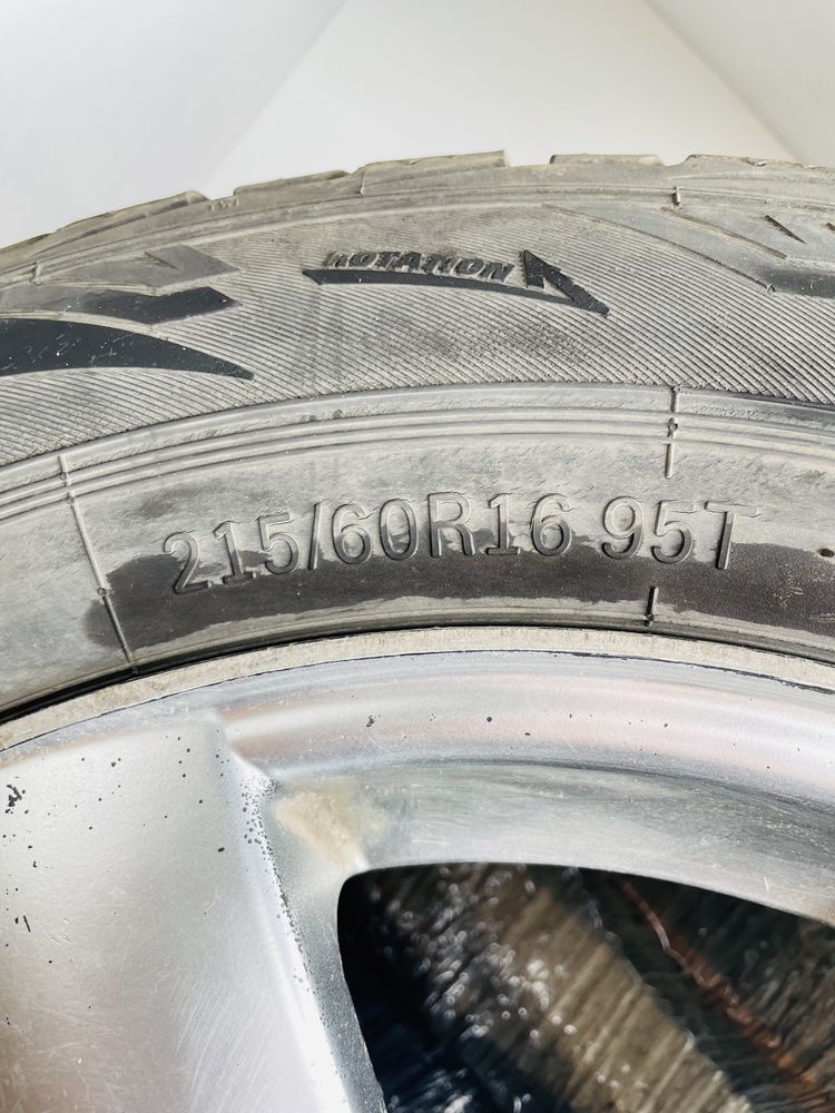 Продам зимнее шины с диской