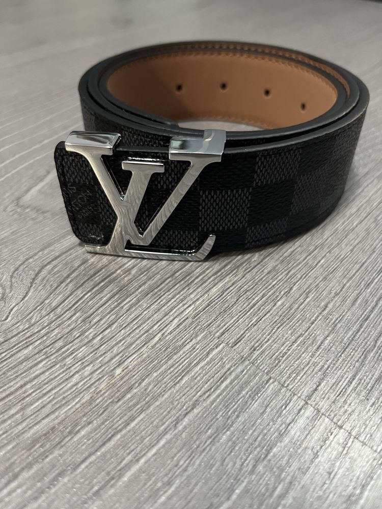 Curea Louis Vuitton Damier Graphite