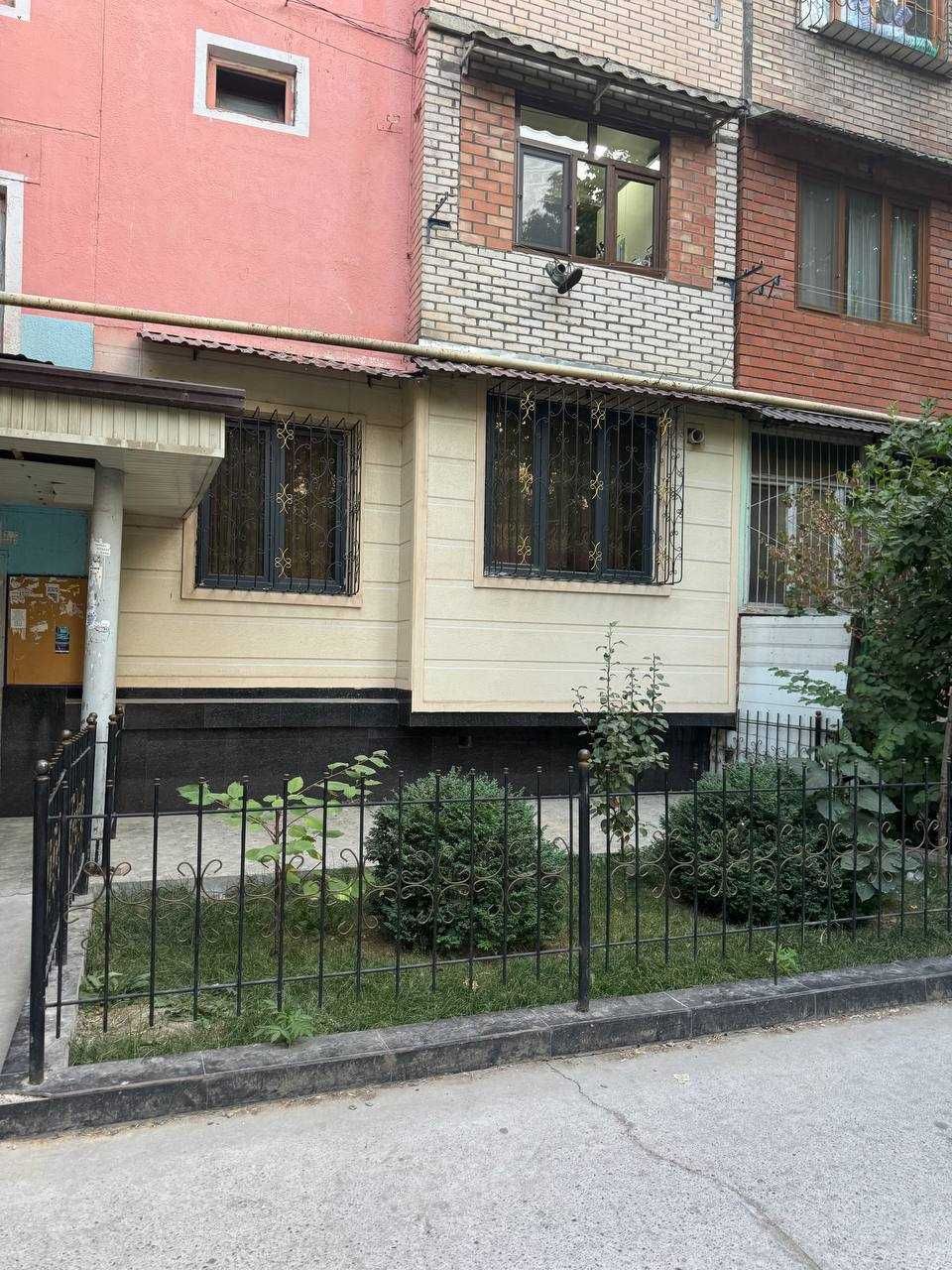 Тезкор ижара. Чилонзорда арзон 3 хонали 1 этаж парк гофур гулом новза;