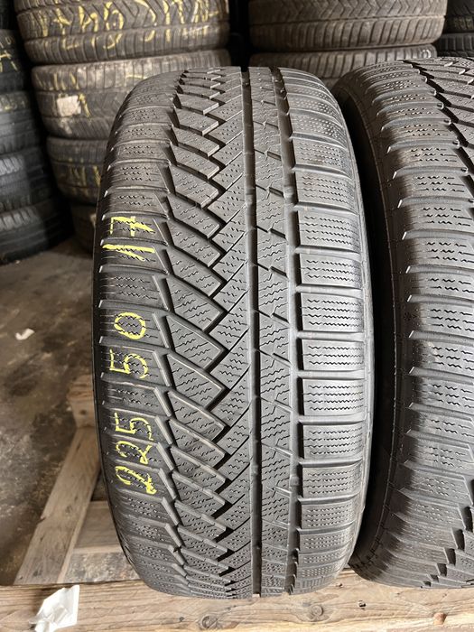 2 anvelope iarna 225/50/17 , Continental !