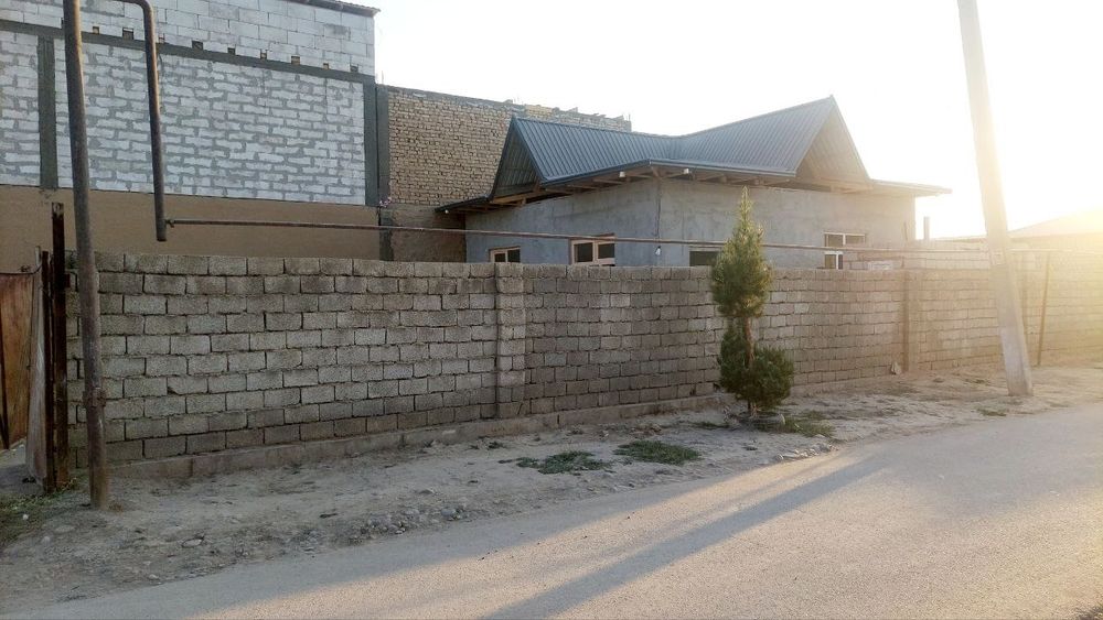 Авангард бойкургон 3 хона 2 сотих учаска сотилади