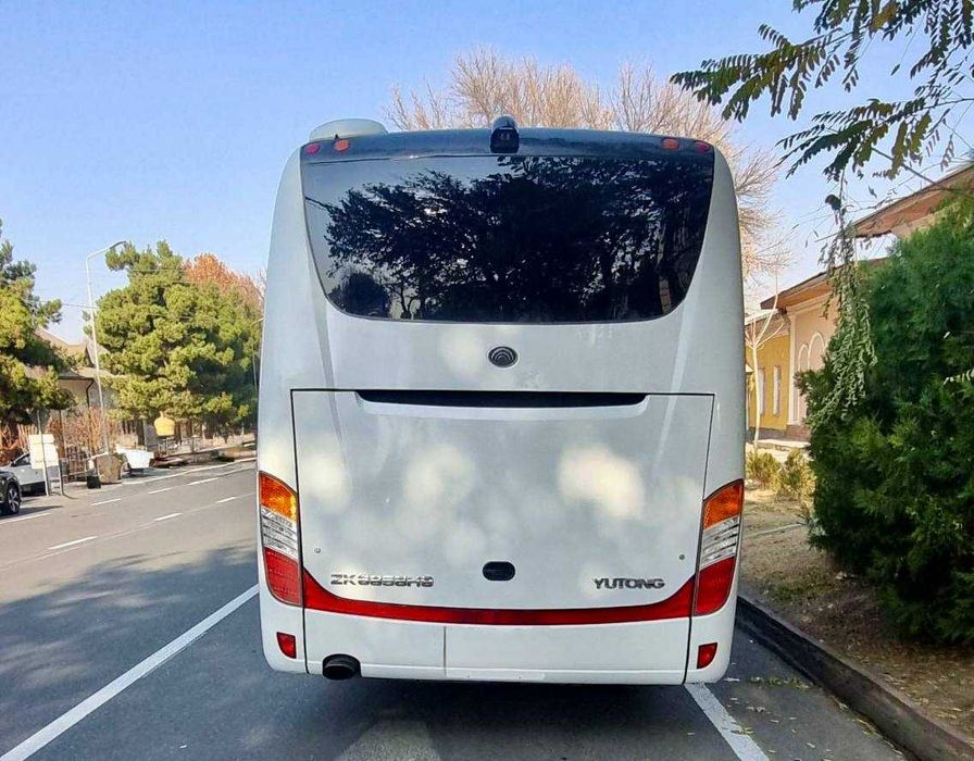 Продаётся туристический автобус Yutong 2019 года. Отличное состояние!