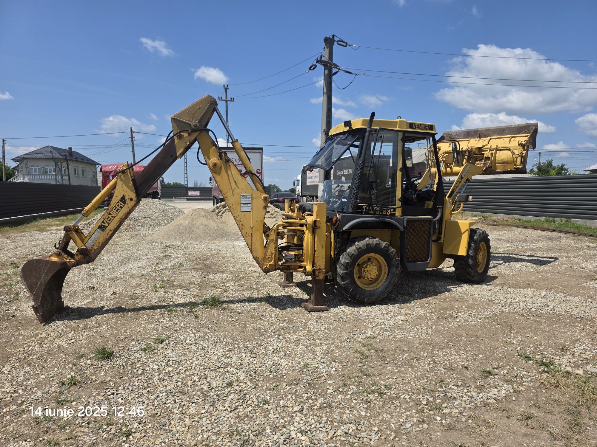 Buldoexcavator Venieri 5.23 B import Italia jcb