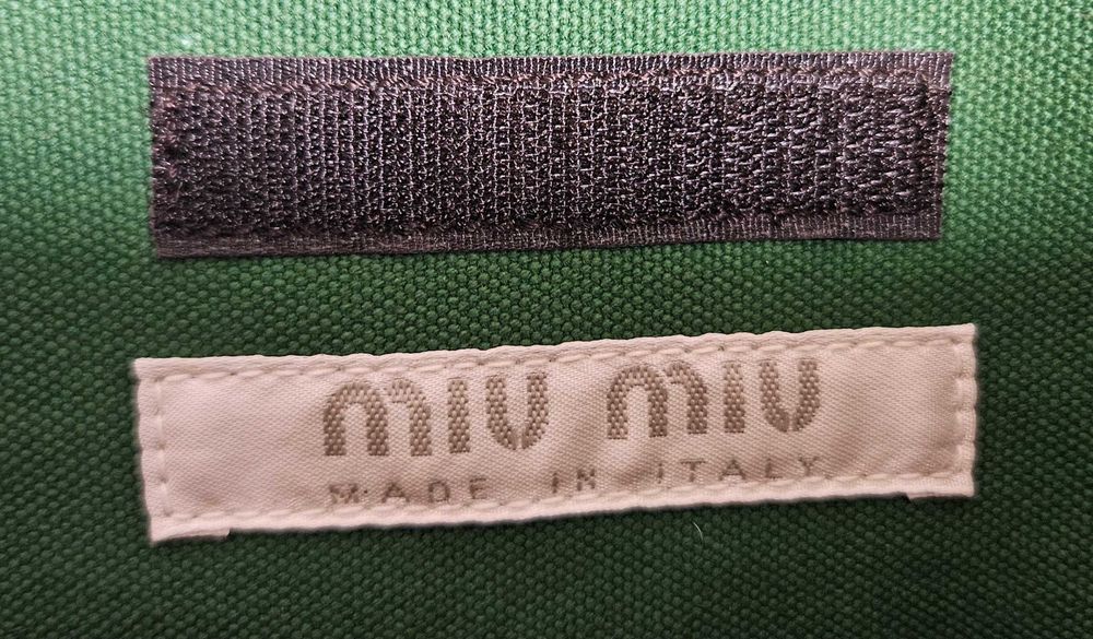 Чантичка Miu miu