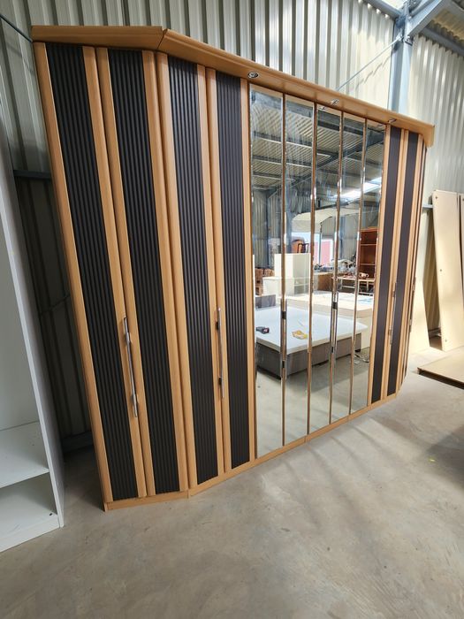 Dulap / Șifonier spațios cu oglinzi, adus din Germania - 2000 lei