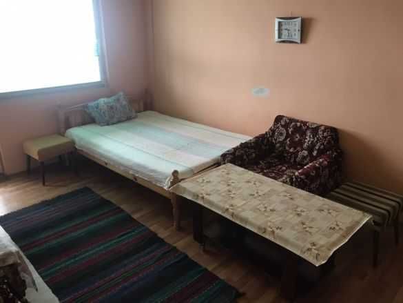 Дава се под наем Едностаен апартамент в Бургас, Меден рудник - зона А - 45 кв.м за 51 € - Снимка #3