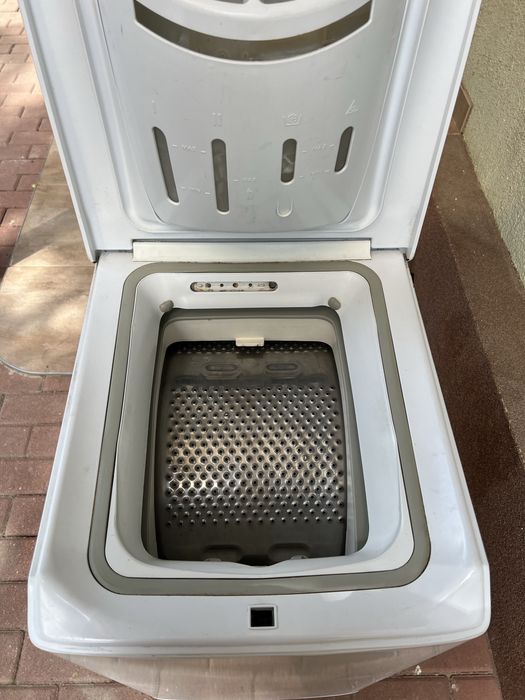 Vand masina  de spalat cu incarcare verticala Indesit