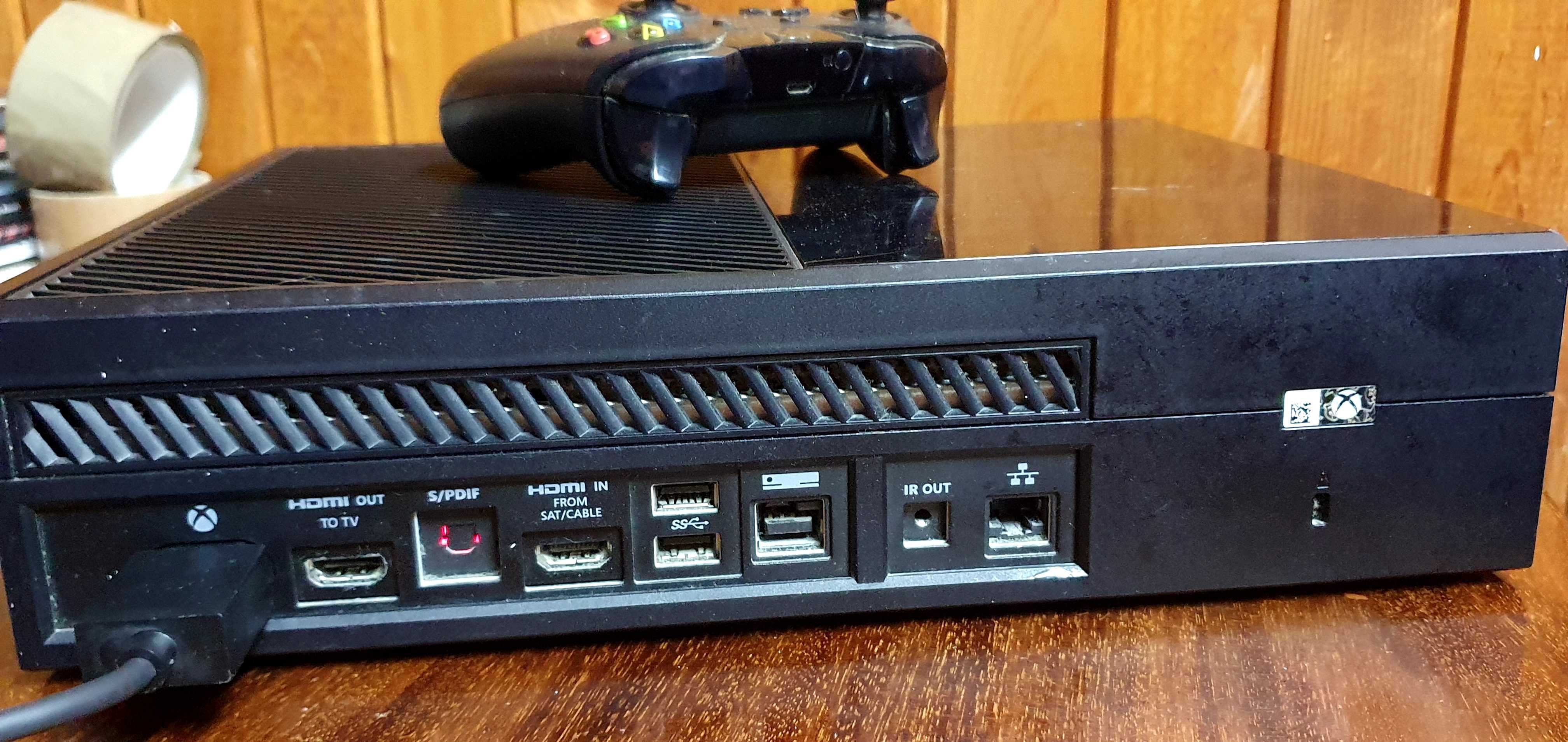 XBox One 500GB игра конзола с джойстик
