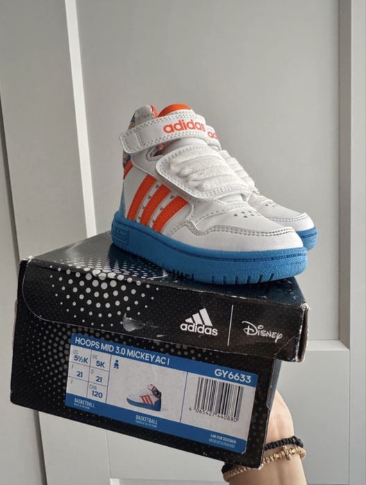 Adidasi baieti marimea 21