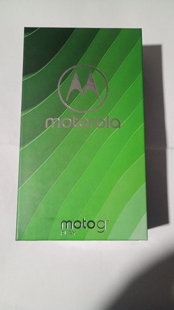 Продавам GSM Motorola G7 Play