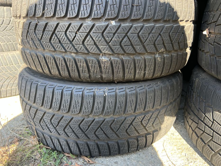 Зимни гуми 225/40/18 Pirelli DOT18с борд .Цена комплект