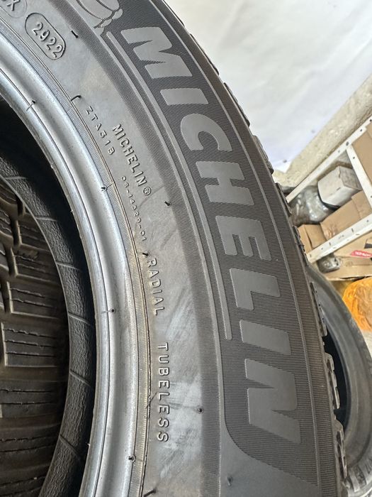 215/60/17 Michelin dot22