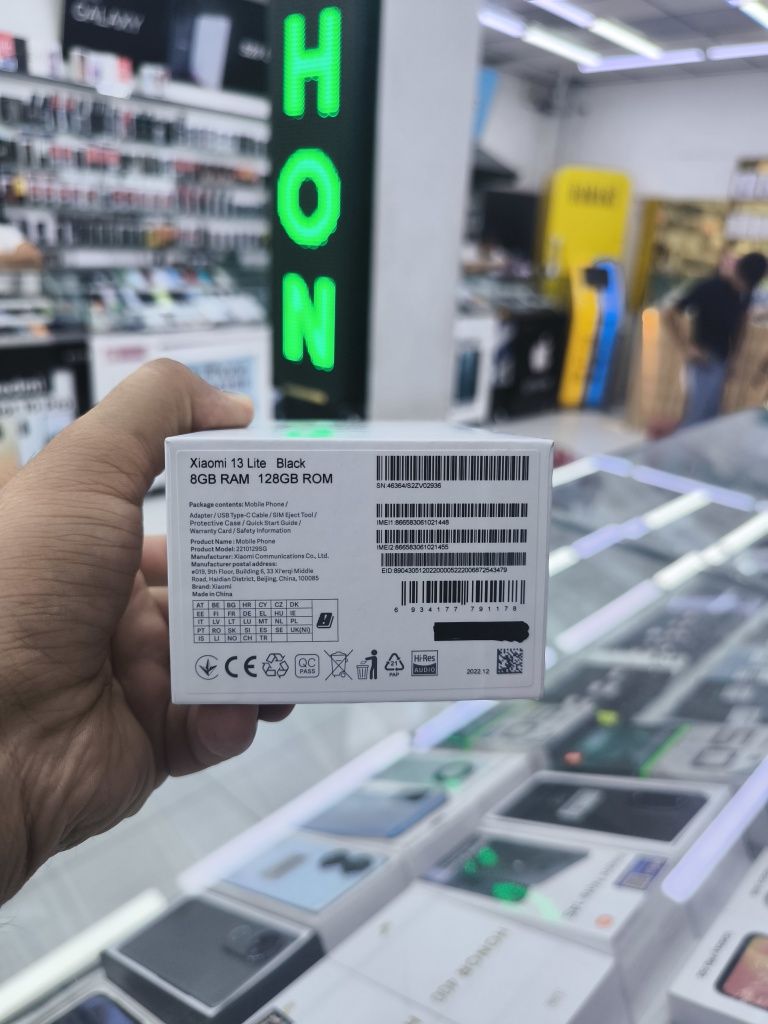 xiaomi 13 lite 8/128 qora yangi