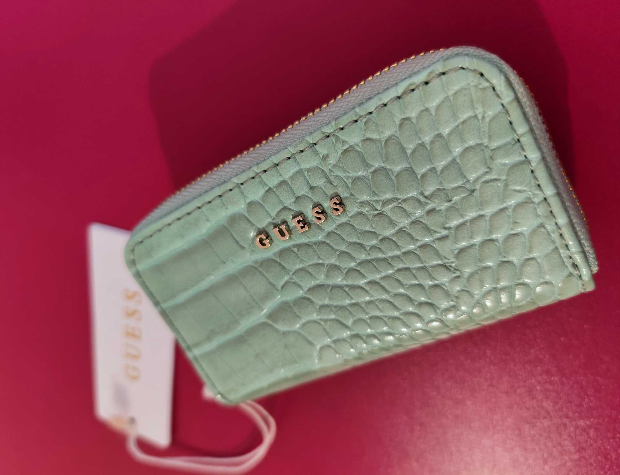Портмоне Guess Ново С етикет