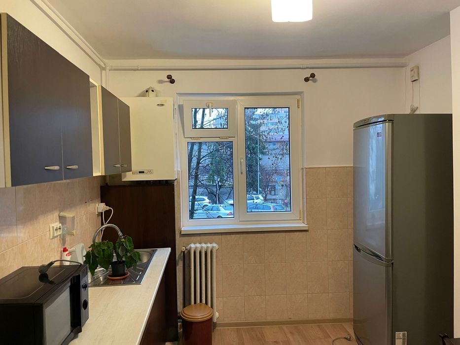 Închiriez apartament 3 camere Mănăștur