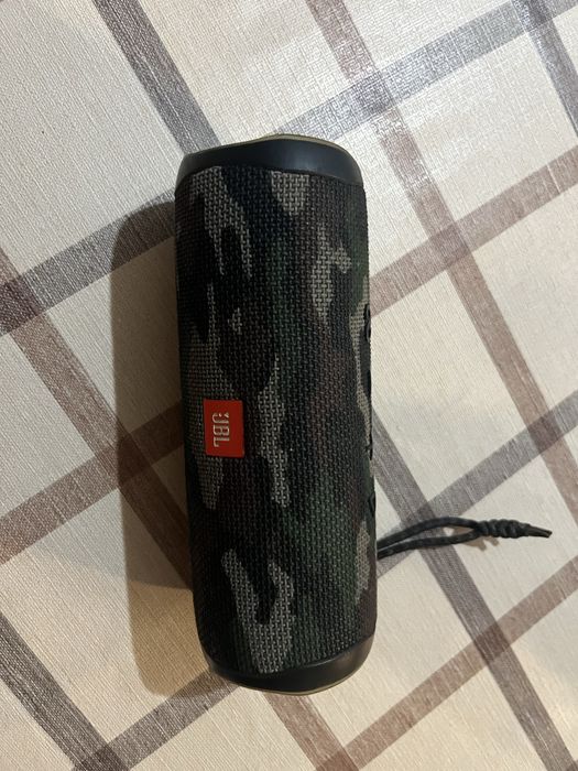 JBL Flip 5 работи перфекно