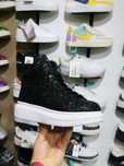 Alexander McQueen cu pietricele