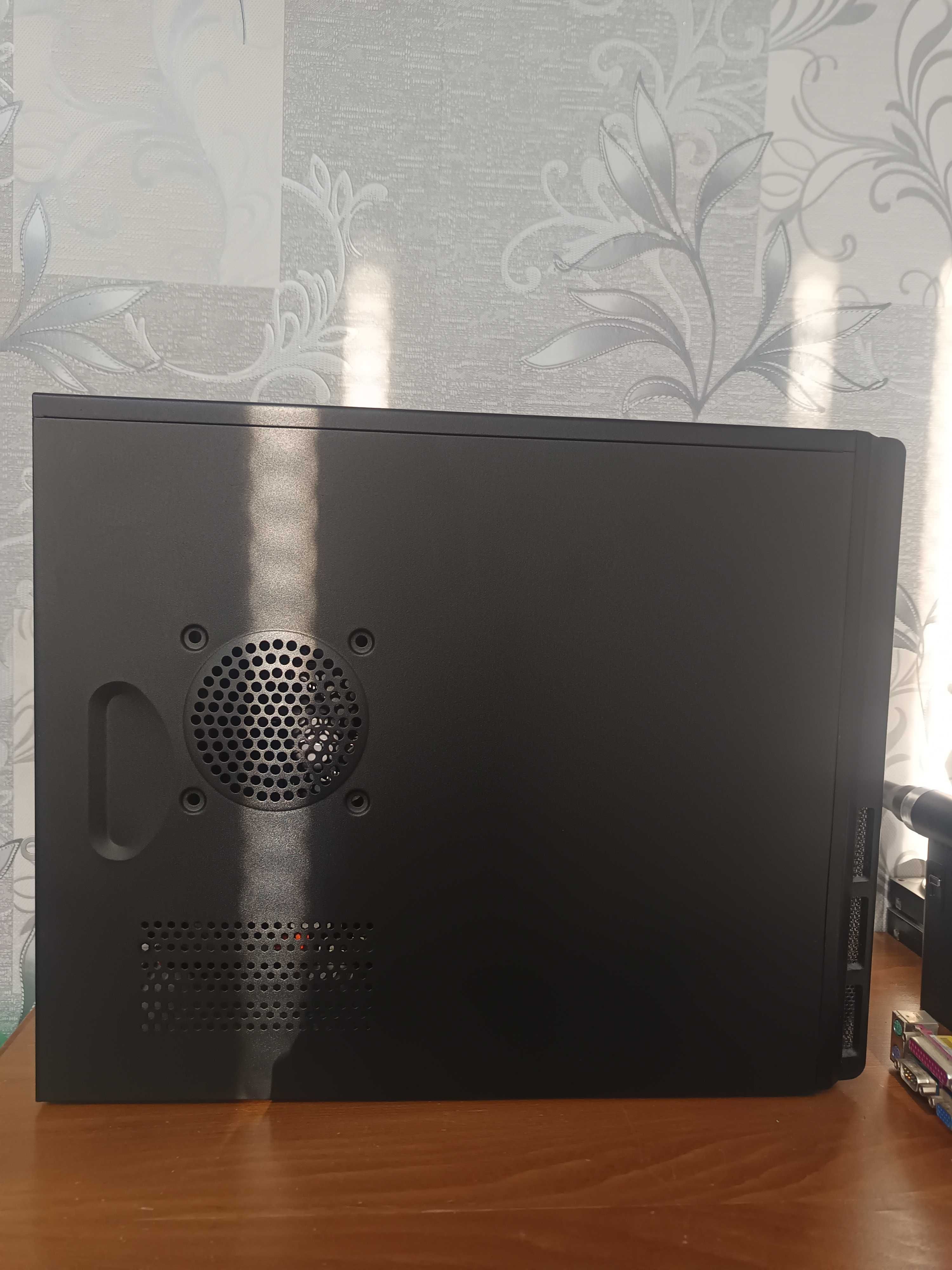 Компютър ryzen 5 2600,16gb ram