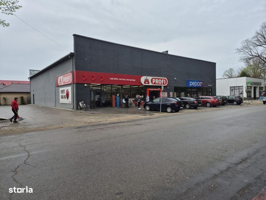 Centrul comercial Corabia