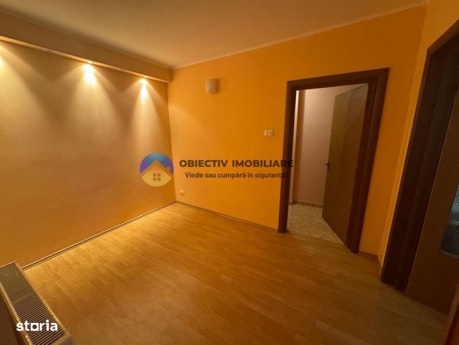 Apartament 3 camere de vanzare- Maratei/ Scoala nr.2