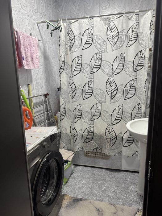 Срочно продается квартира в Янгихаётском районе 9 худуд