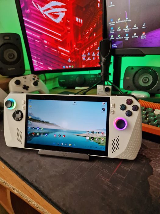 Vând Asus  ROG ALLY