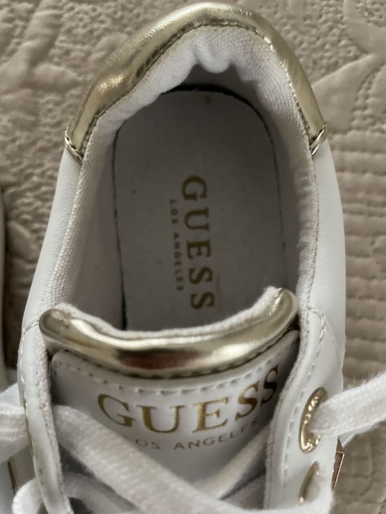 Sneackers GUESS Los Angeles