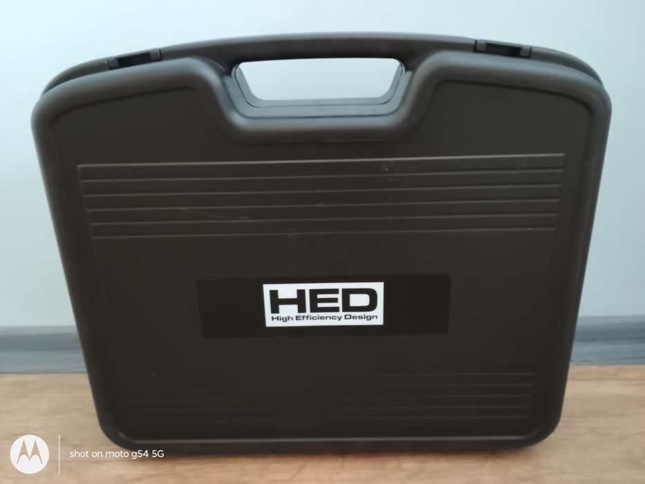 Пълен сет безжична In-Ear мониторна система HED,,с твърд кейс Wiem-252