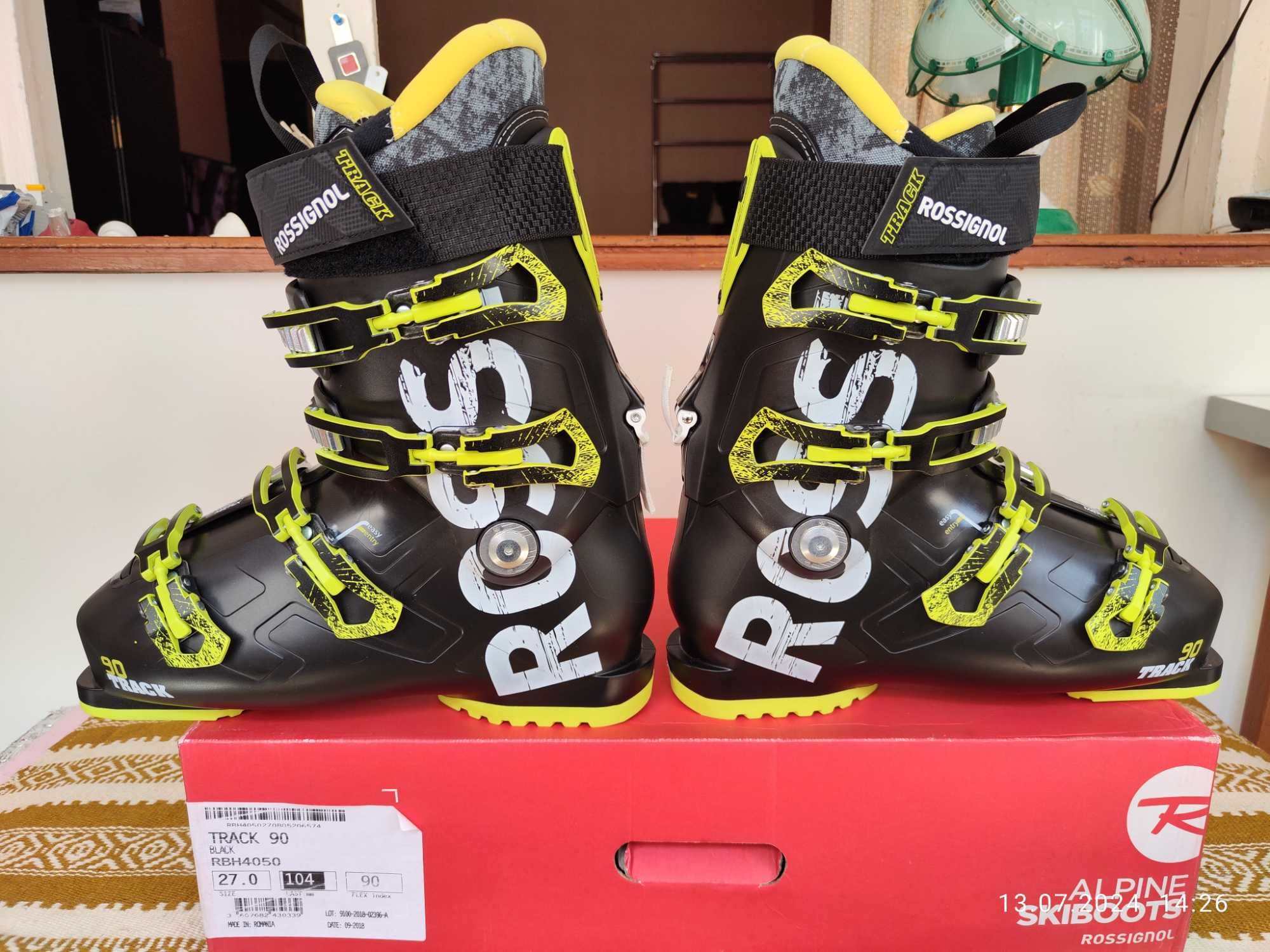 Новые горнолыжные ботинки "Rossignol" Track 90.  27 - 27,5