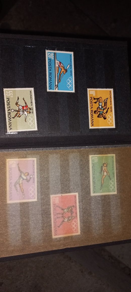 Vând colectie de timbre
