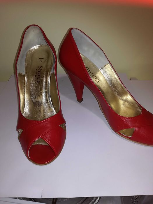 Pantofi din piele fabricati in Italia