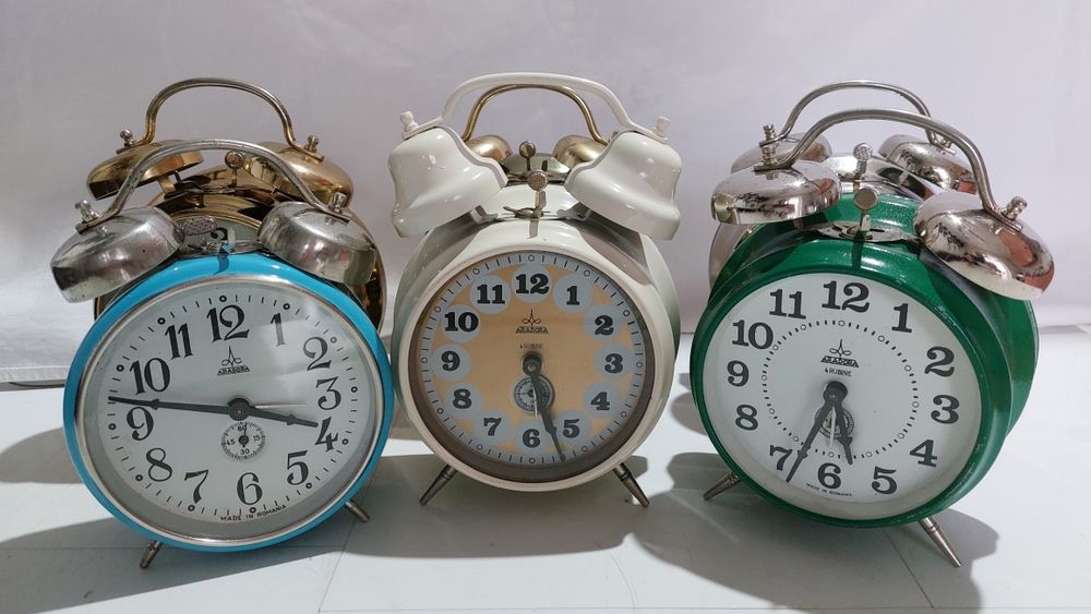 ceas masa Aradora Arad