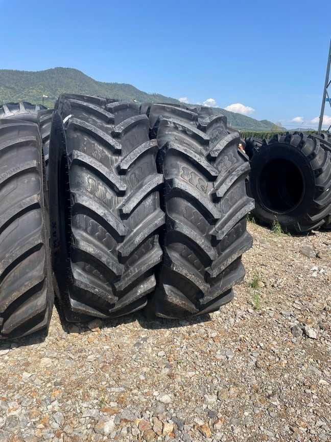 Anvelope noi radiale 650/75R38 marca BKT pentru tractor spate FENDT