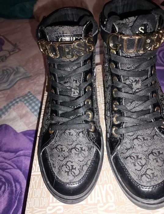 Нови маратонки PUMA, Guess