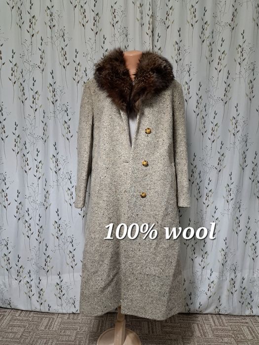 Palton din 100% lână cu guler din blană naturală