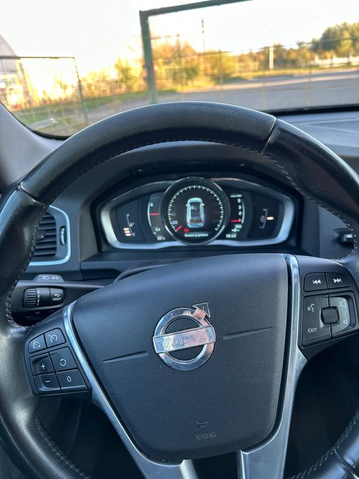 Volvo V60 2014 181cp