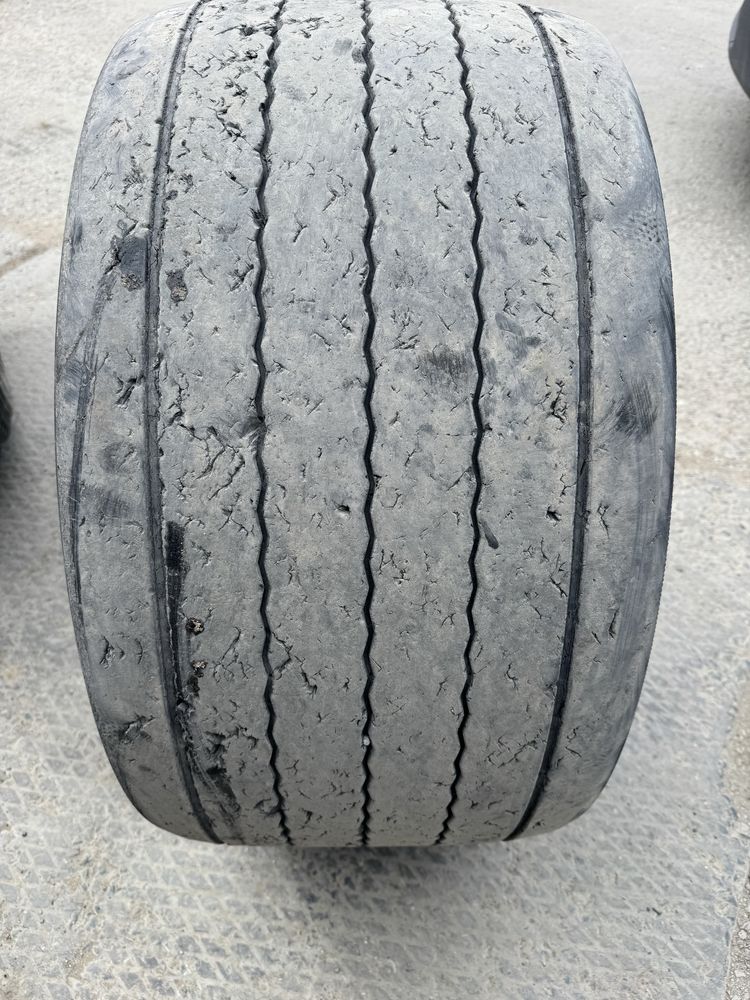 Шины на полуприцеп фура мега 445/45 19,5