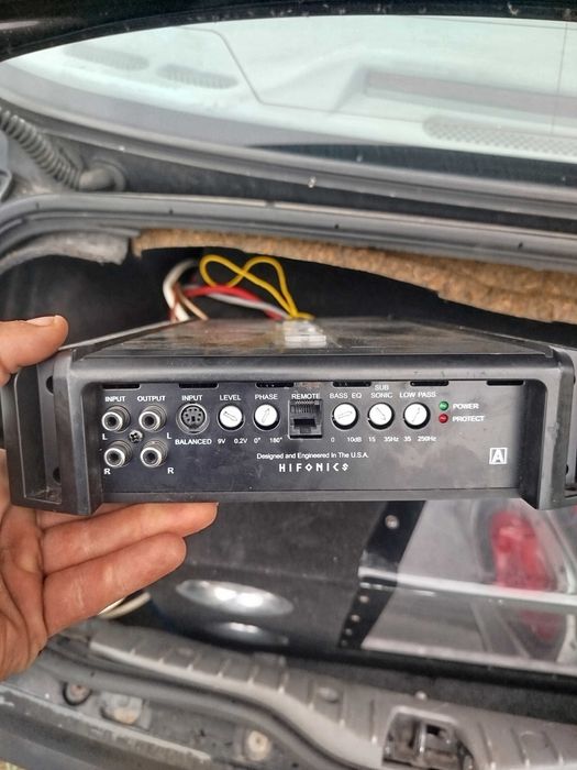 Vând subwoofer Sony xplode 2600 W 2000 lei