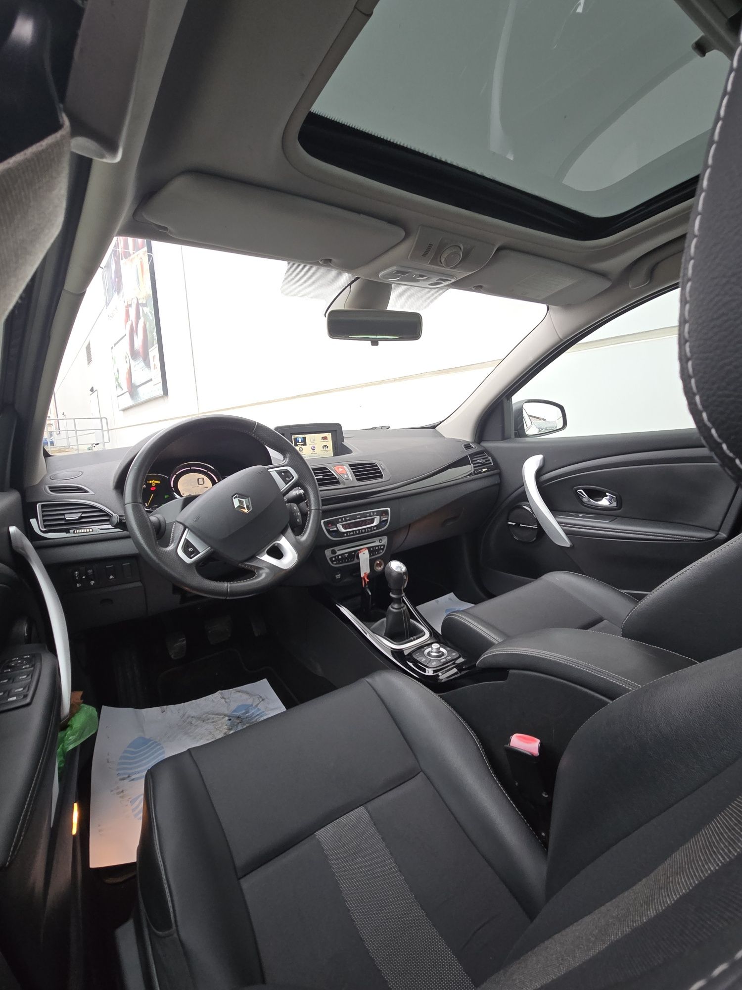Renault Megane 1.5dci BOSE navi Trapa clima Keyless Import Olanda