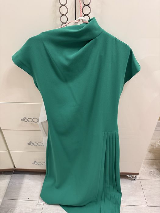 Платья 42/44 размер