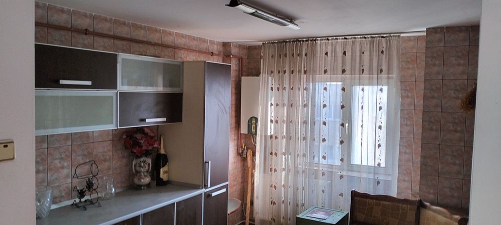 Apartament 3 camere ,decomandat, ultracentral.