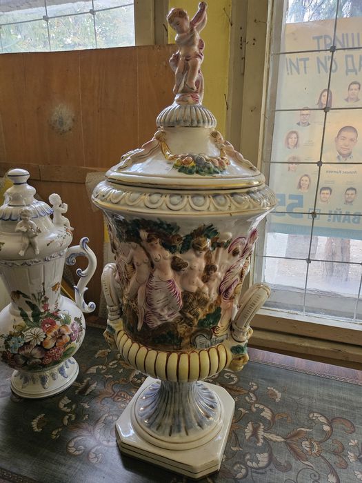 Италианска порцеланова ваза каподимонте