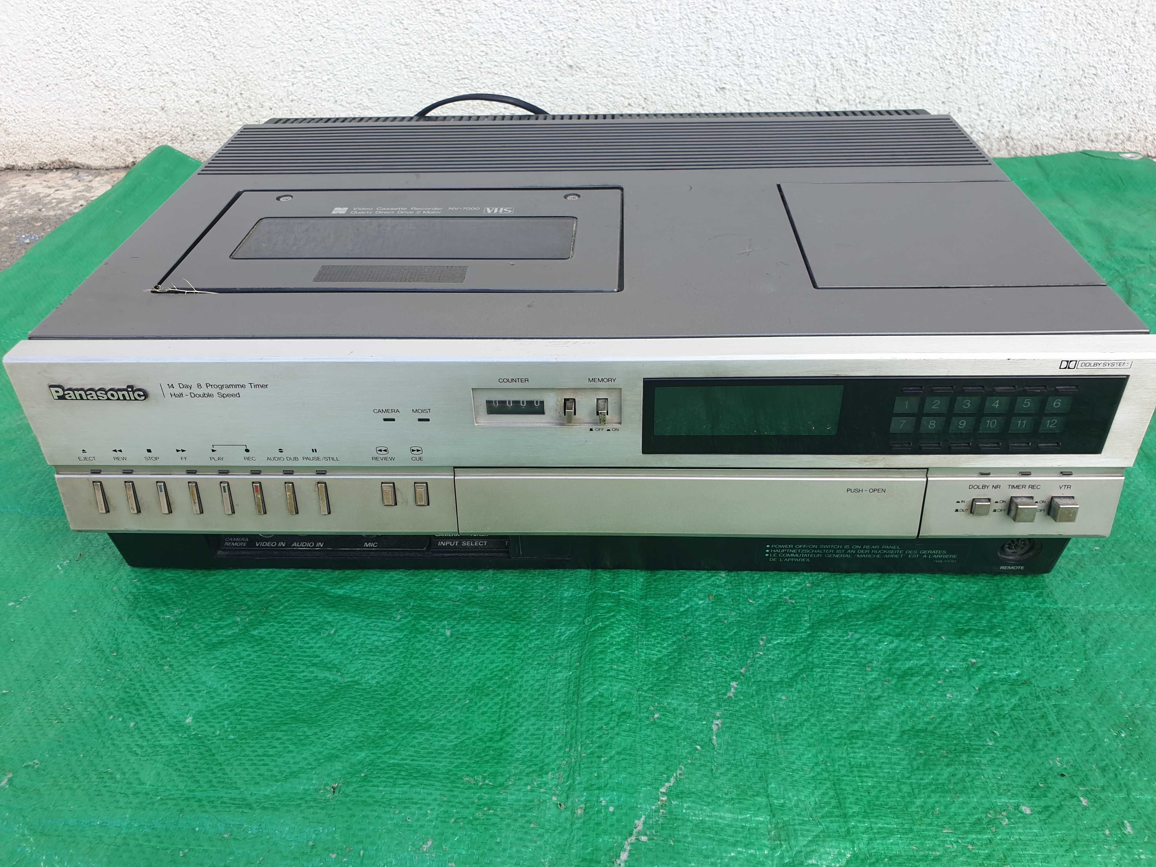 Video recorder Panasonic NV - 7000 ,fabricat in 1980 ,made in Japan