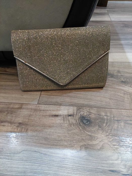 Продавам дамски чанти