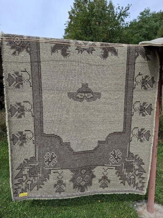 Ръчно тъкани китеници/губери.Ръчно изработени 100 процента от вълна